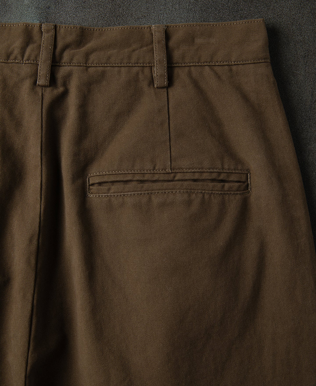 Classic Fit Two-Pleated Chino - Brown