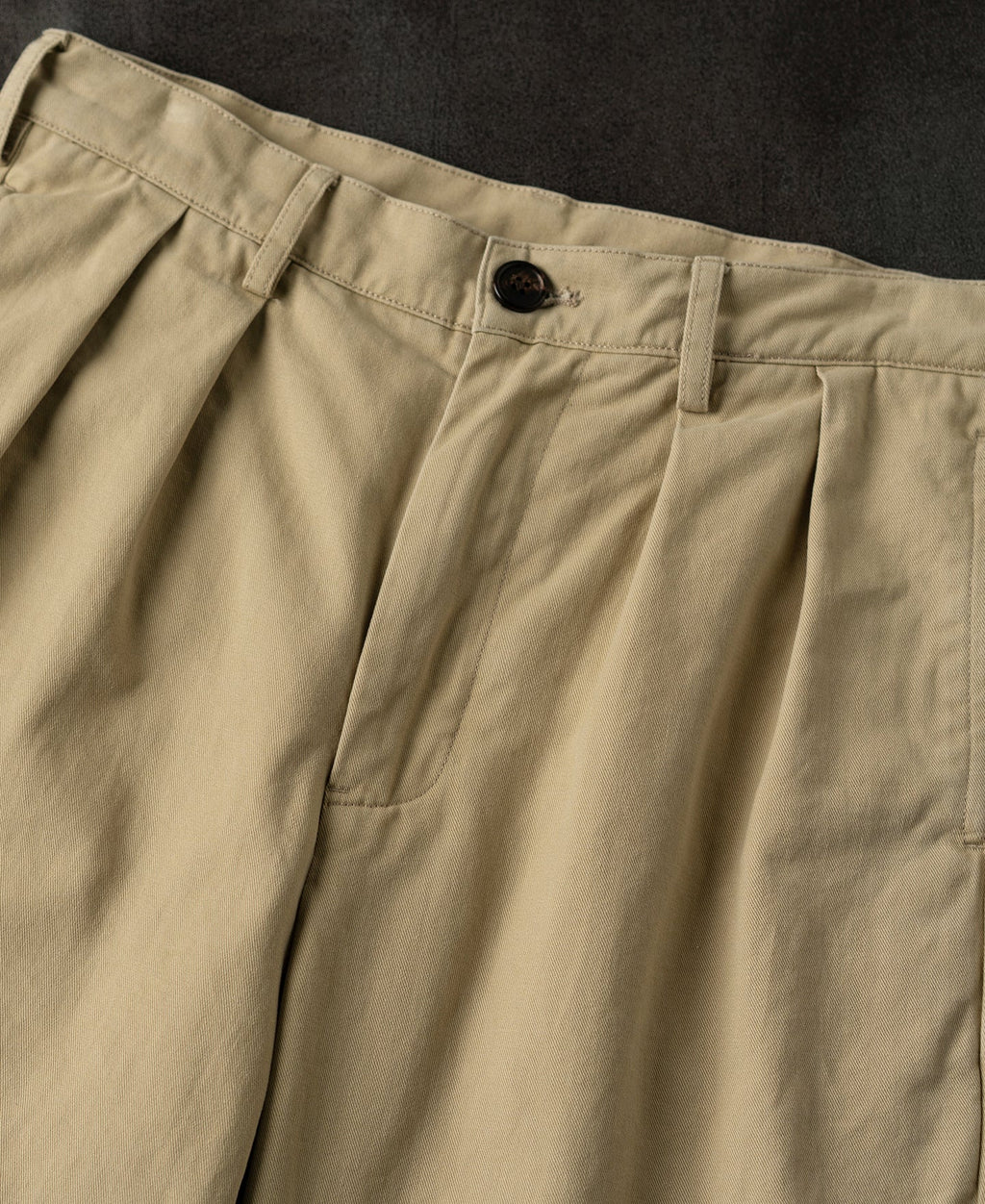 Classic Fit Two-Pleated Chino - Khaki