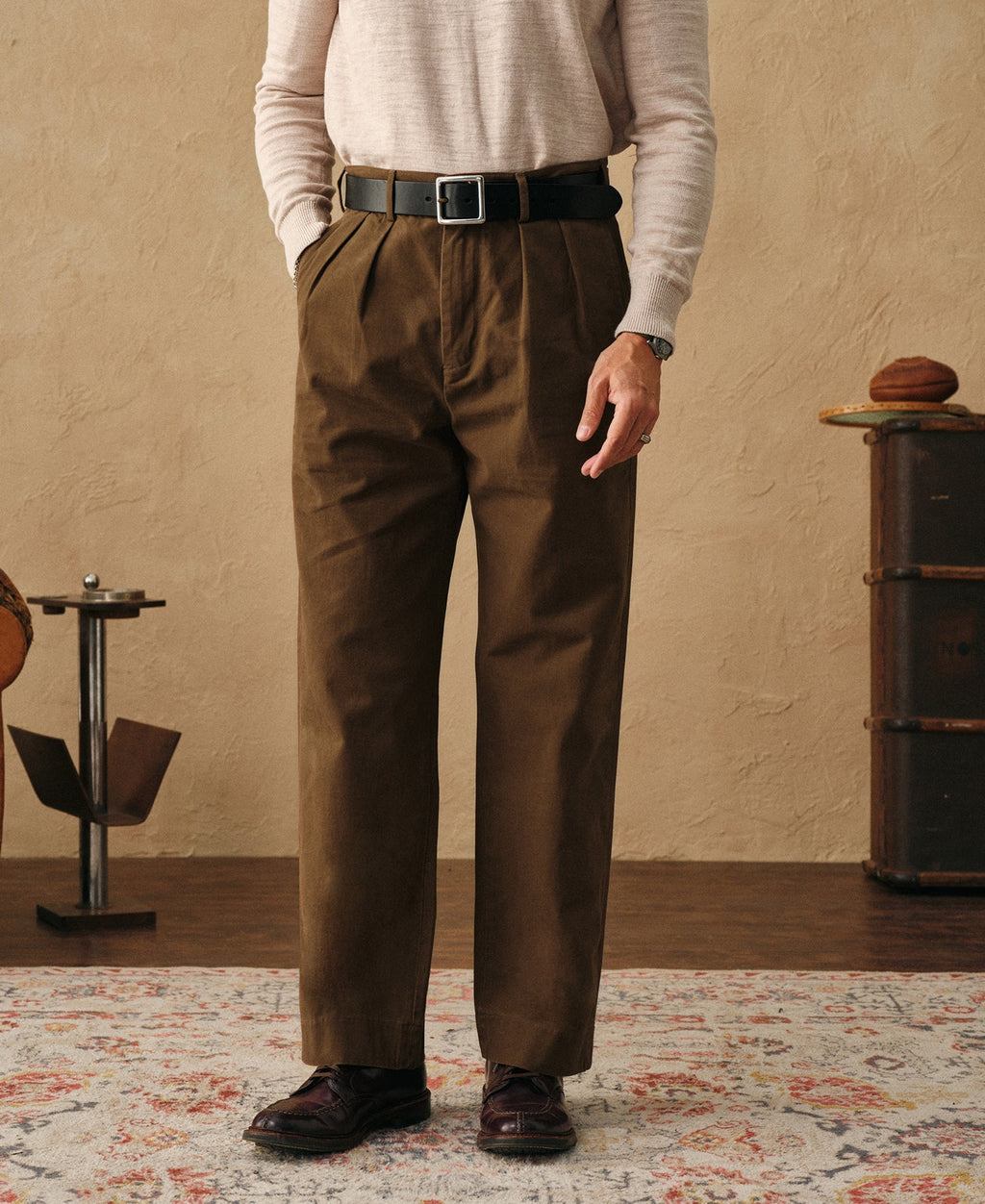Classic Fit Two-Pleated Chino - Brown