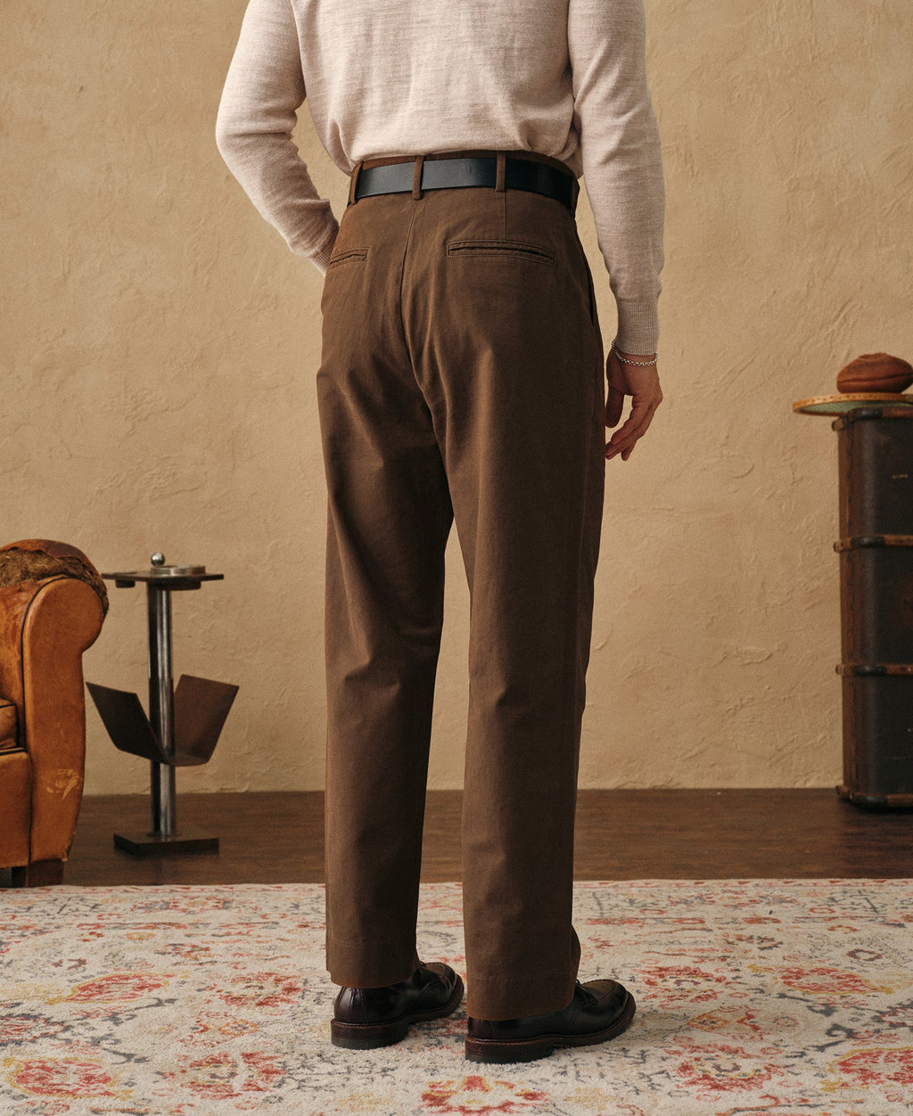 Classic Fit Two-Pleated Chino - Brown