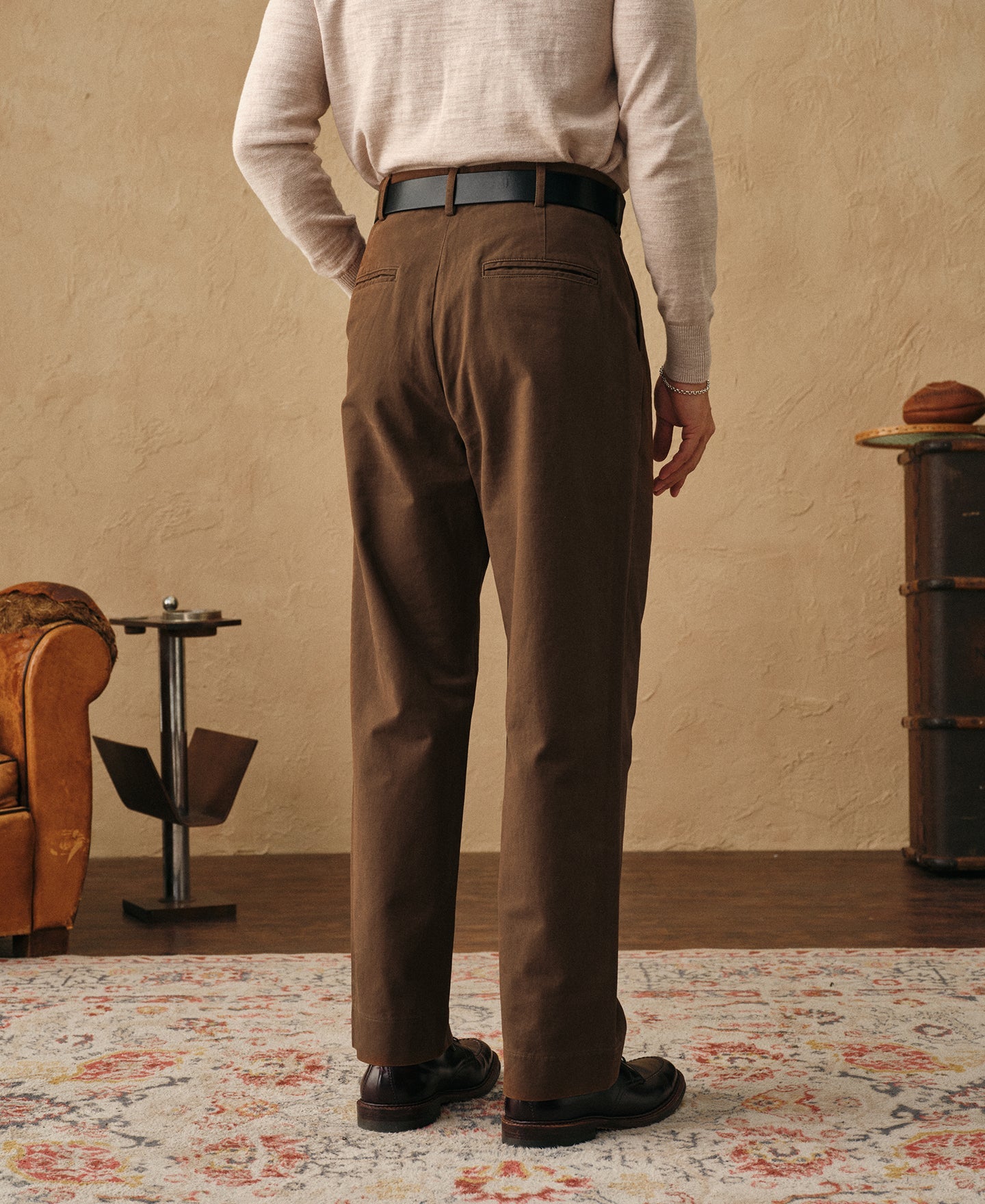Classic Fit Two-Pleated Chino - Brown