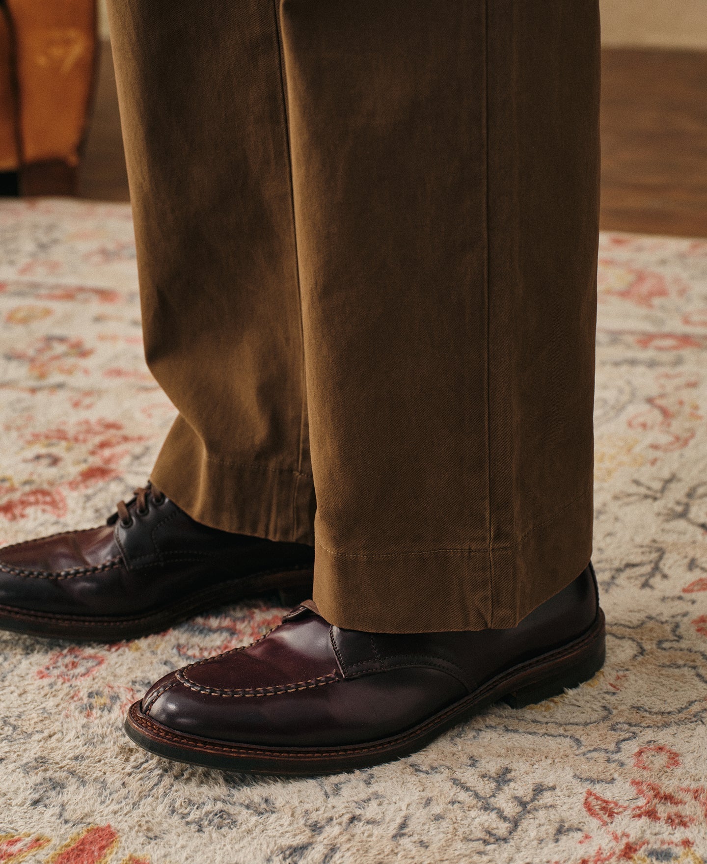 Classic Fit Two-Pleated Chino - Brown