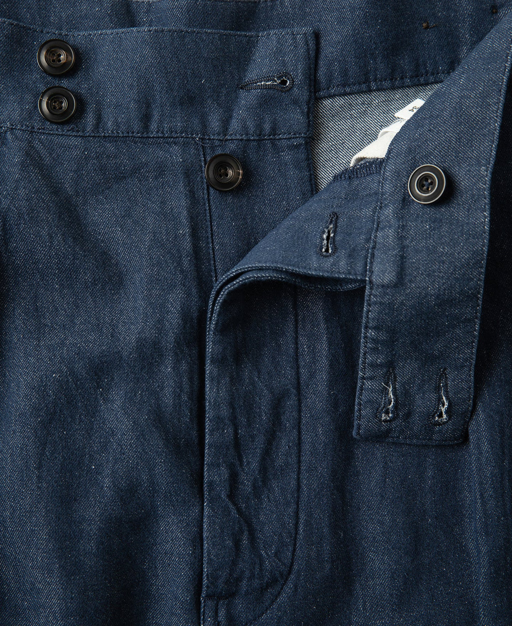 Relaxed Double-Pleated Hemp-Cotton Shorts