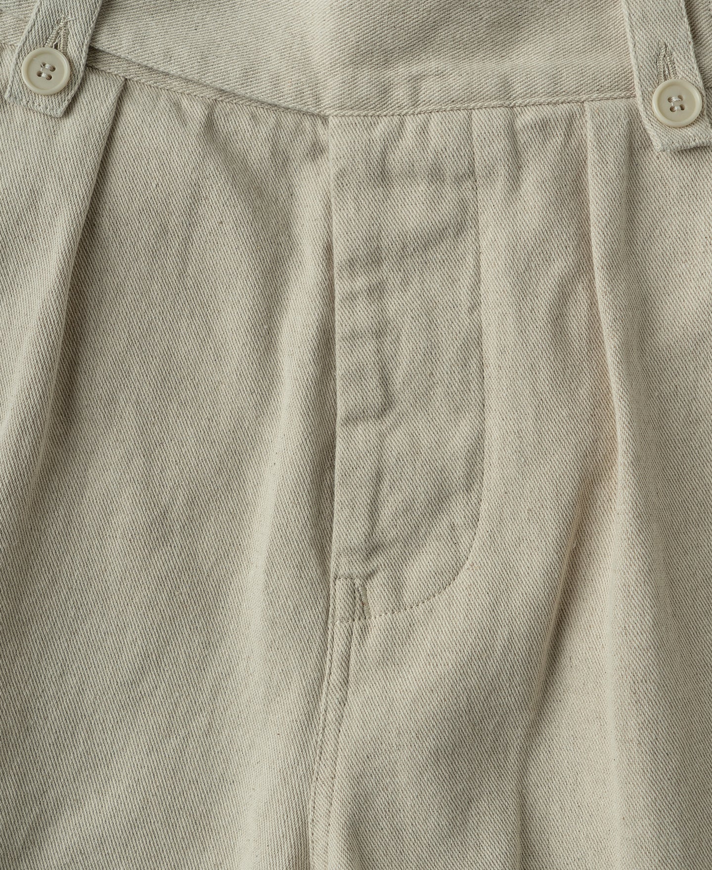 British Army Cotton-Linen Gurkha Shorts - Natural