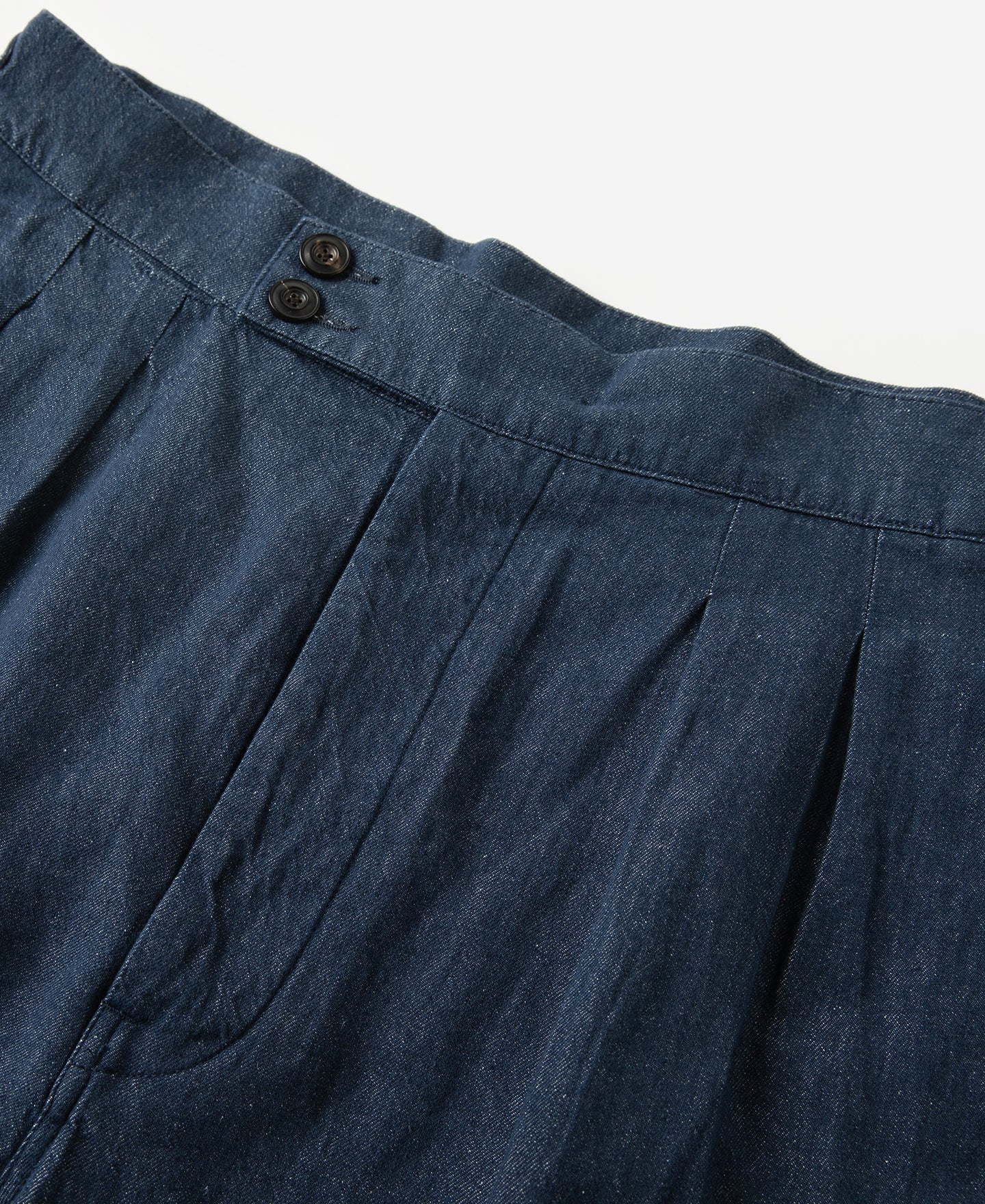 Relaxed Double-Pleated Hemp-Cotton Shorts